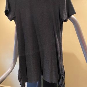 Maurices Detailed Long S/STop. Size M.